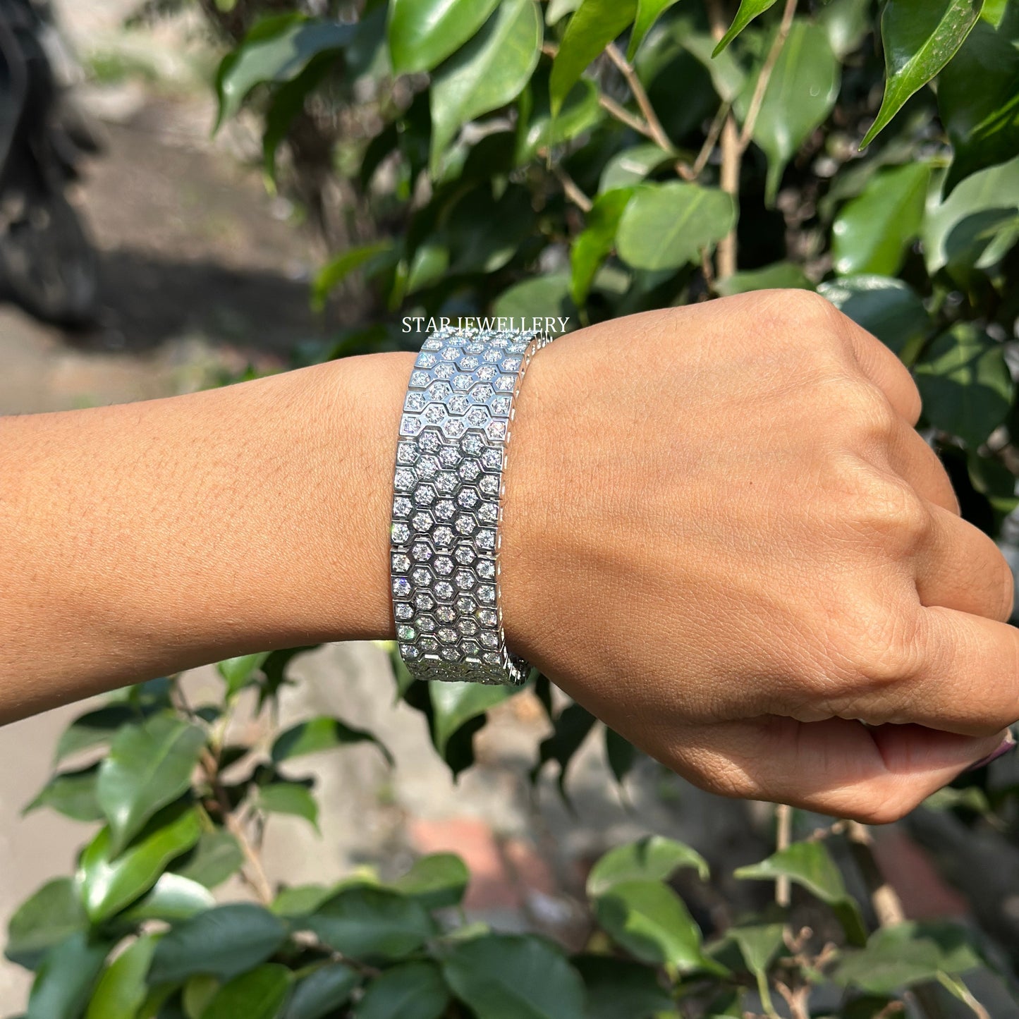 925 Sterling Silver Brilliant Round Cut VVS Moissanite 19 MM Unisex Bracelet