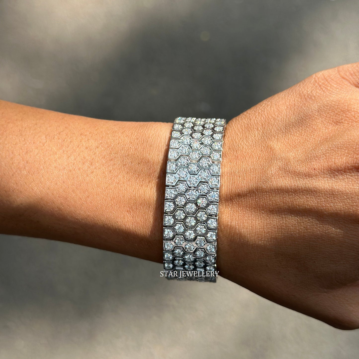 925 Sterling Silver Brilliant Round Cut VVS Moissanite 19 MM Unisex Bracelet